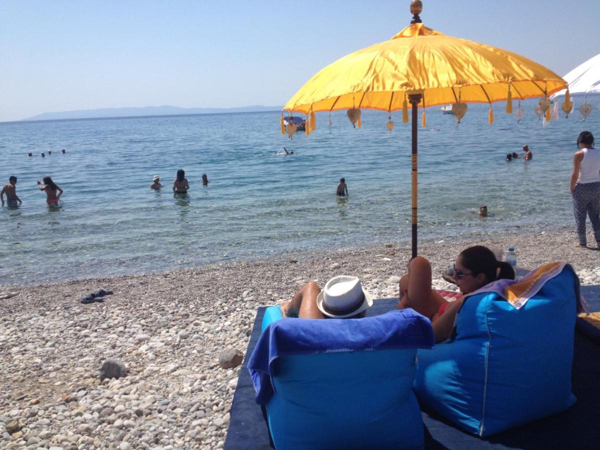 Agali 2 Maizonette Front Of The Sea Apartment Akrogiali Exterior photo
