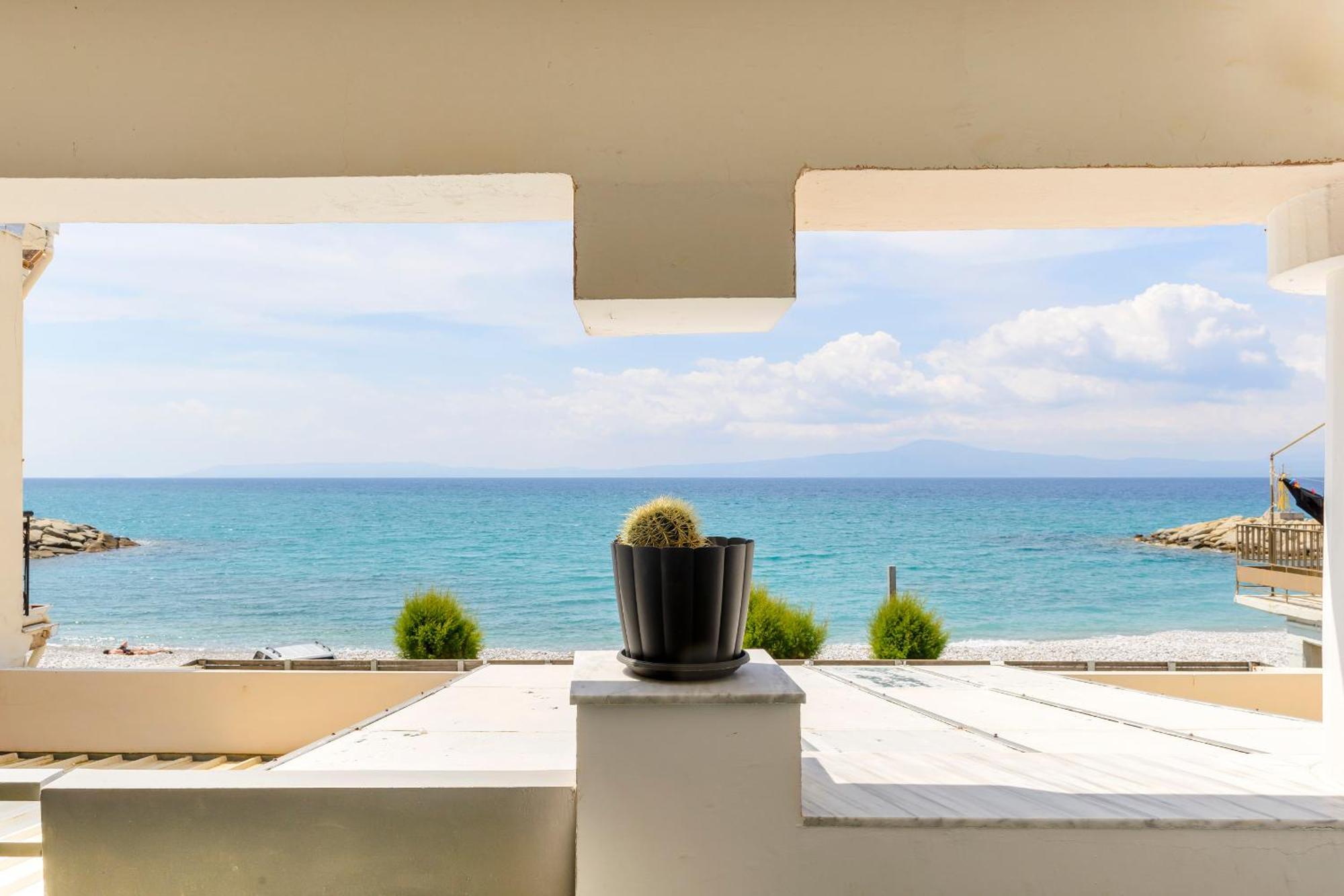Agali 2 Maizonette Front Of The Sea Apartment Akrogiali Exterior photo