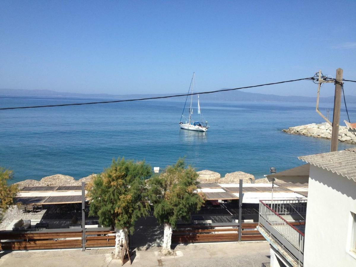 Agali 2 Maizonette Front Of The Sea Apartment Akrogiali Exterior photo